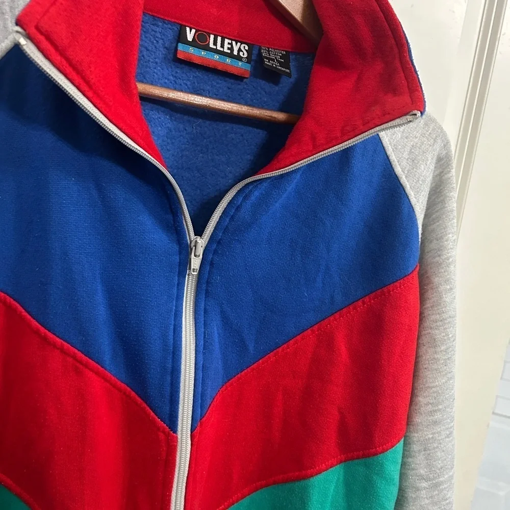 EUC Volleys sport size L athletic zip up jacket in fleece. The coolest. Unisex - Picture 3 of 9